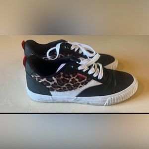 Cheetah print levi sneakers